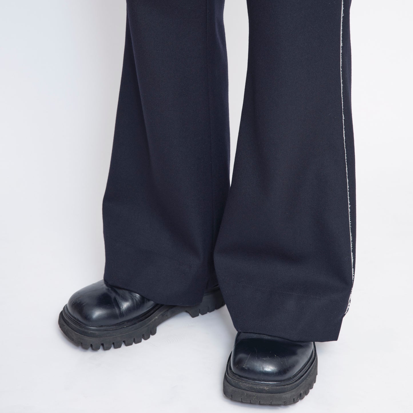 FLARED TROUSERS【NAVY】